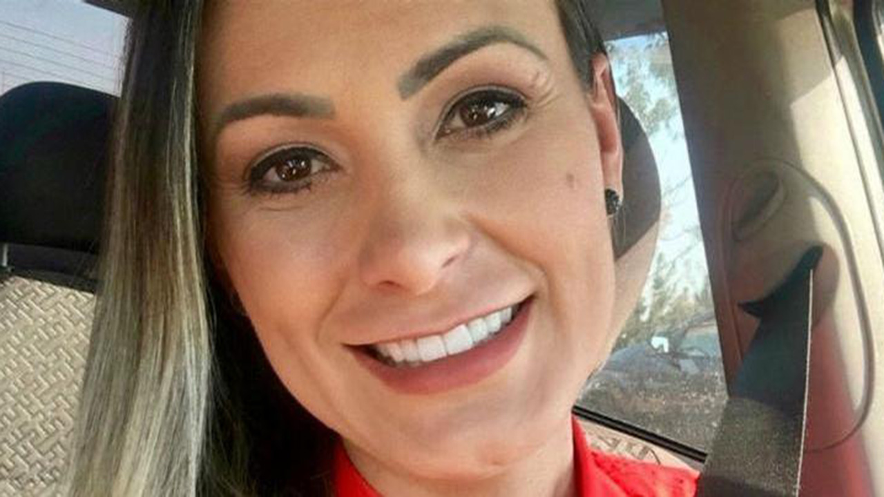 Na reta final da gravidez, Andressa Urach impressiona ao mostrar o barrigão