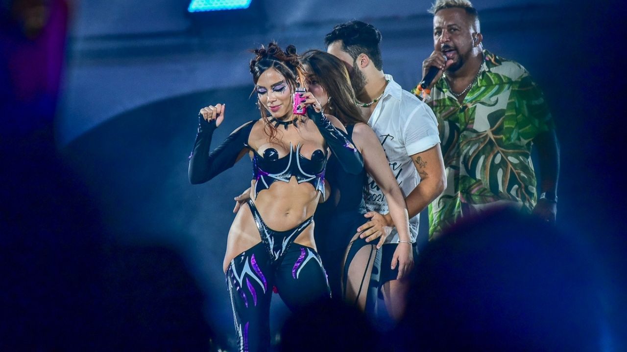 Anitta reúne convidados especiais em show no Rio de Janeiro
