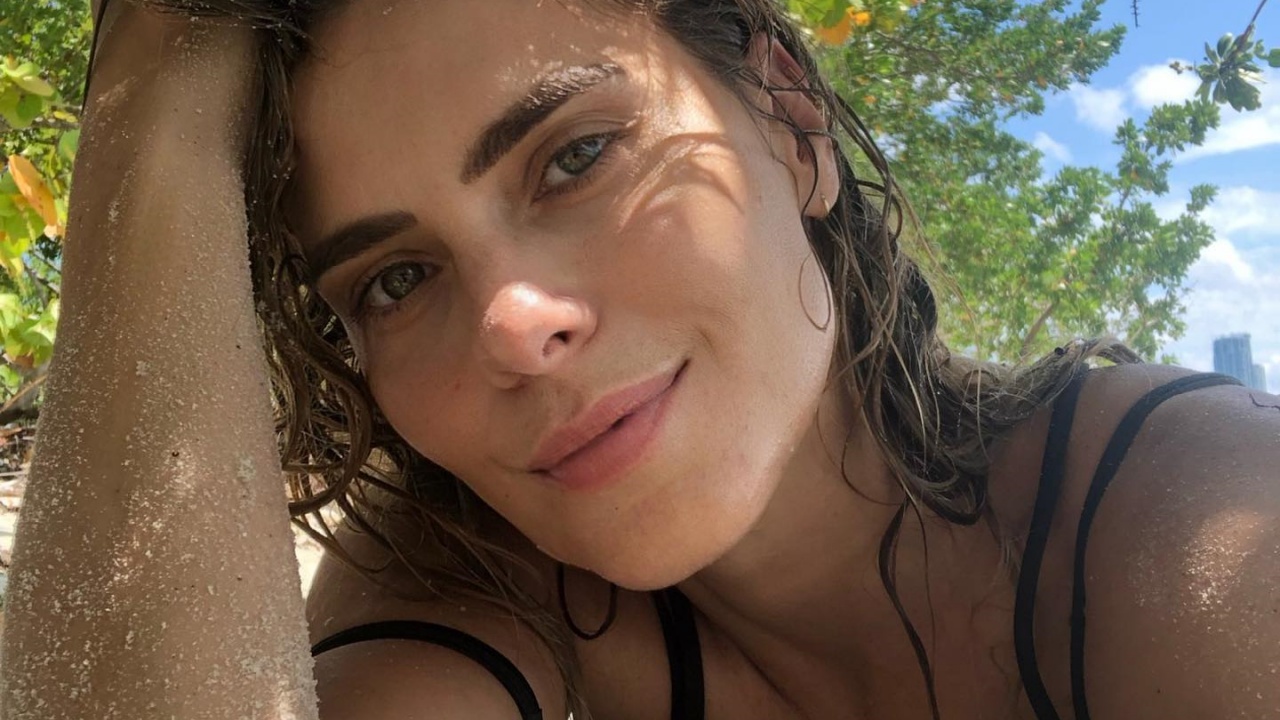 Carolina Dieckmann recorda foto com os filhos e web aponta semelhança com os pais: ”Que genética”