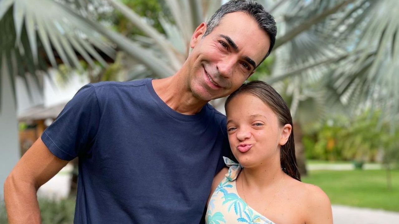 César Tralli celebra férias ao lado da enteada, Rafa Justus: ”Privilégio de estar ao seu lado”