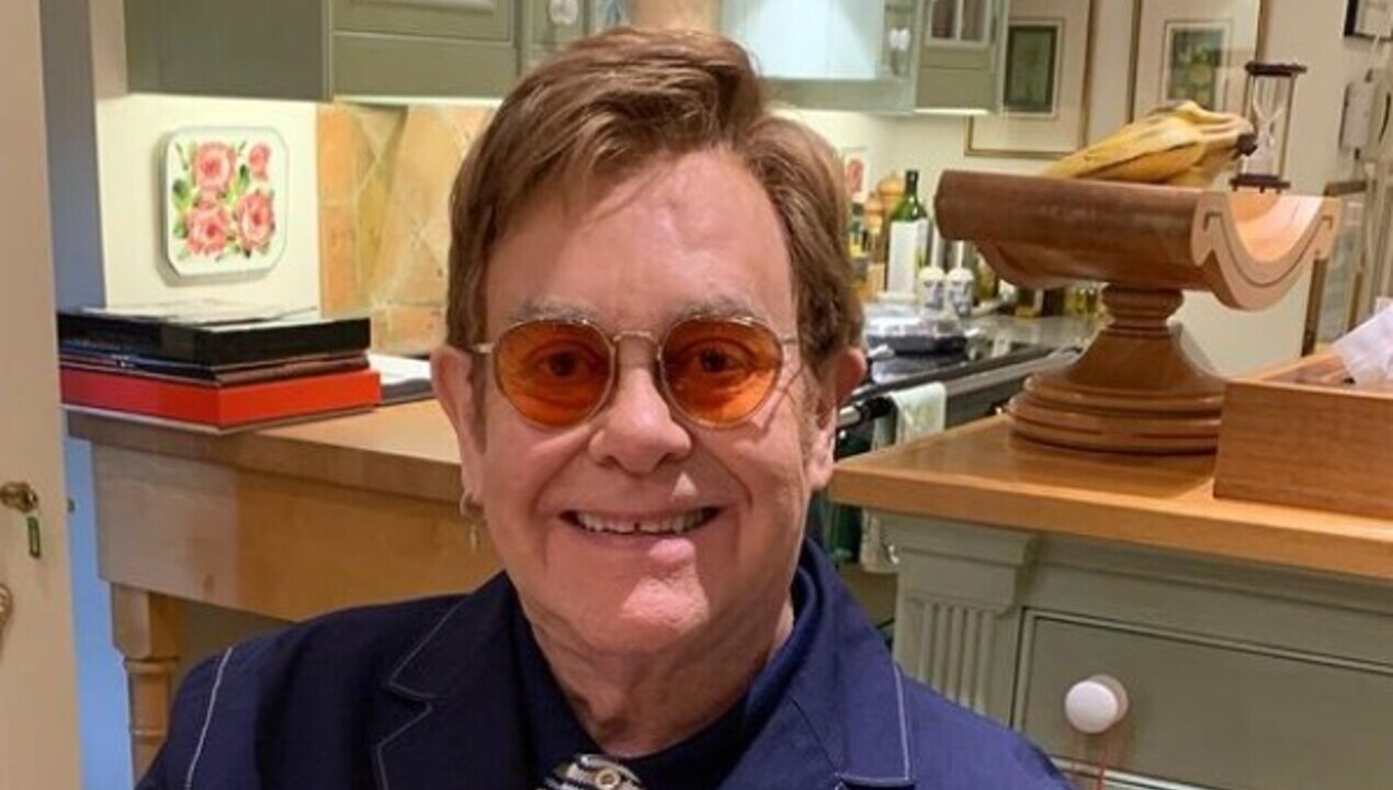 Elton John testa positivo para Covid-19 e remarca shows de sua última turnê
