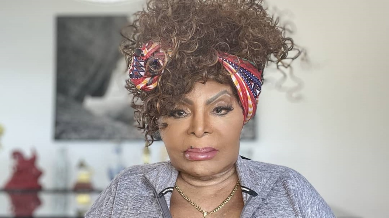 Cantora Elza Soares morre aos 91 anos