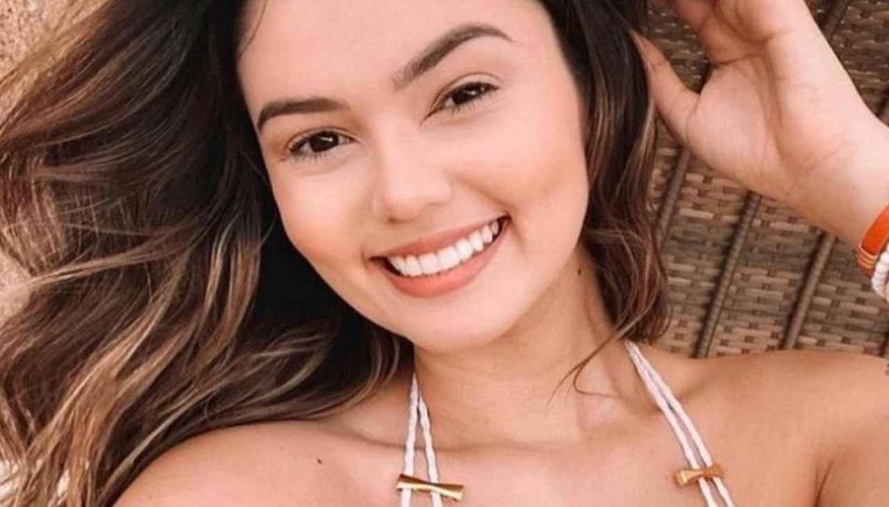BBB 22: Eslovênia aposta em biquíni laranja e aumenta a temperatura