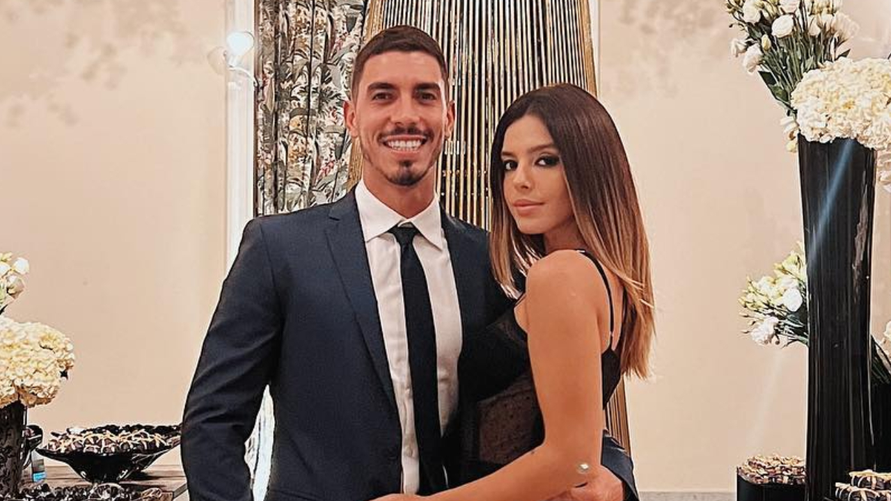 Giovanna Lancellotti mostra como foi dia de praia com o namorado