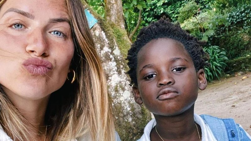 Giovanna Ewbank flagra o filho, Bless, se divertindo no rancho da família e brinca: ”SpiderBless em ação”