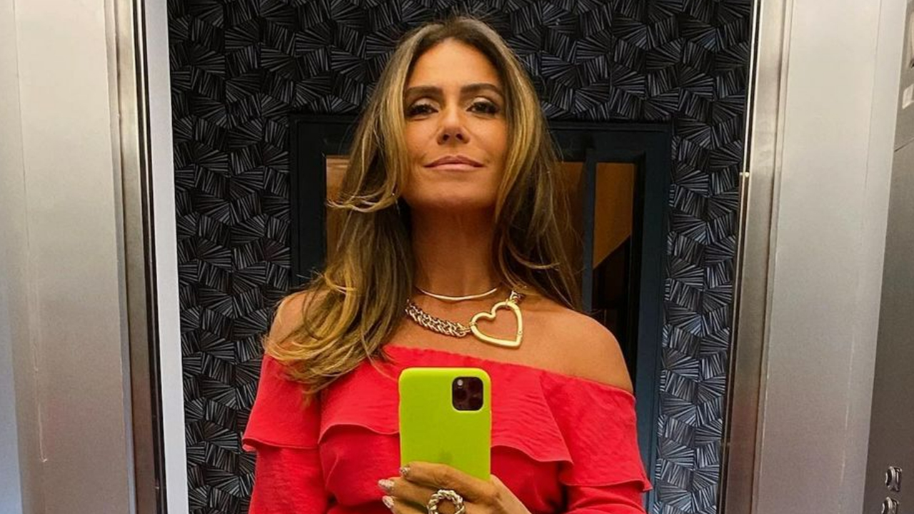 Giovanna Antonelli esbanja beleza ao surgir de lingerie no set de ‘Quanto Mais Vida Melhor’: ”Gata!”