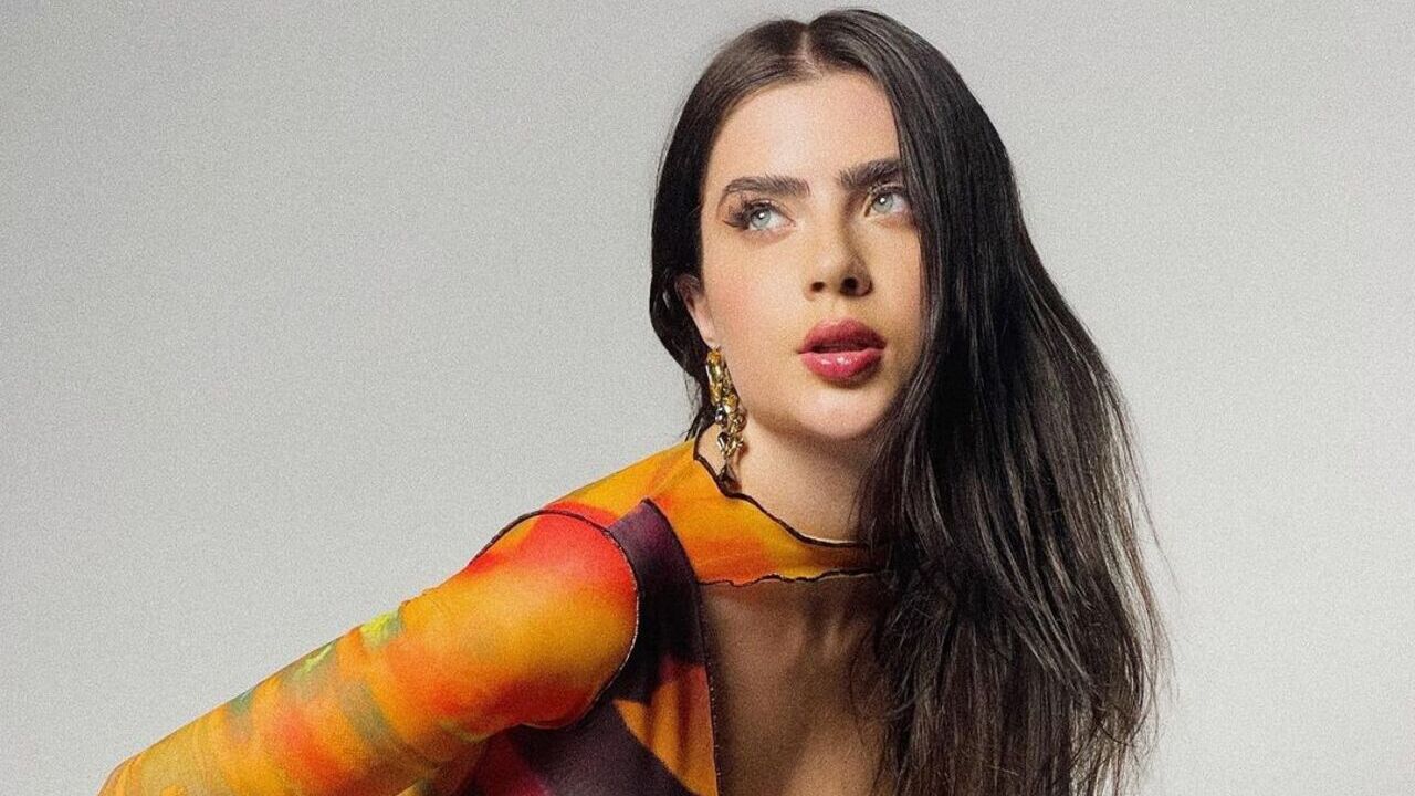 No BBB22, Jade Picon rouba a cena com bota de cowboy brilhante de R$ 2,1 mil