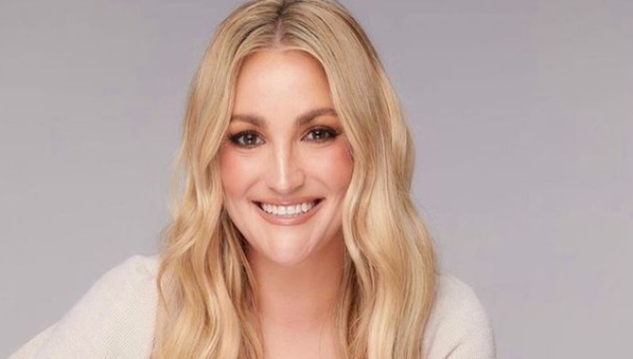 Após falas polêmicas em entrevistas e receber intimação de advogados, irmã de Britney Spears diz que tentou impedir a tutela da cantora