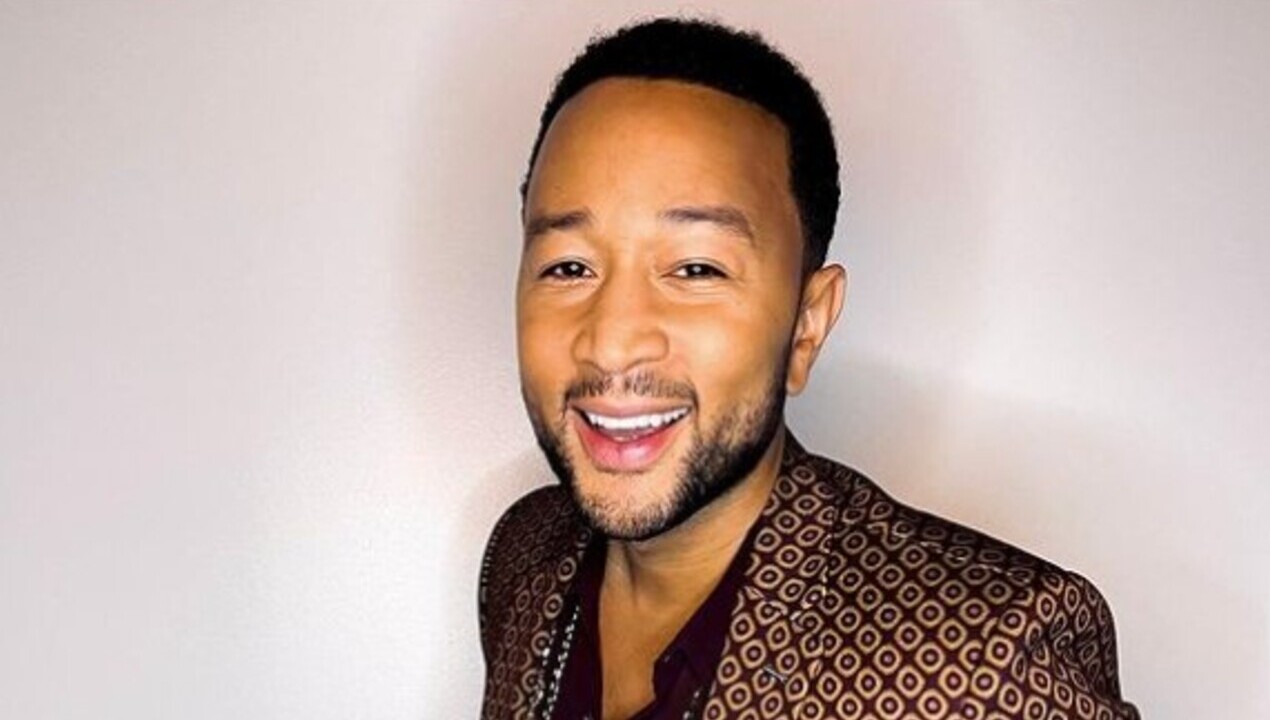 John Legend publica cliques de sua primeira viagem ao Vietnã, onde fez performance