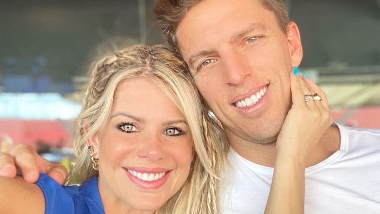 Karina Bacchi celebra o aniversário do marido com comemoração especial: ”Te admiro mais a cada dia”
