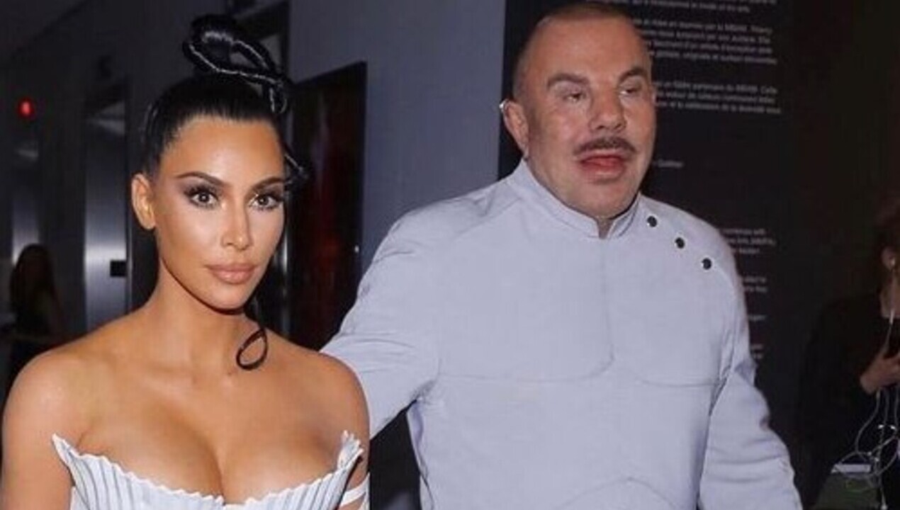Kim Kardashian faz homenagem emocionante para o estilista Thierry Mugler