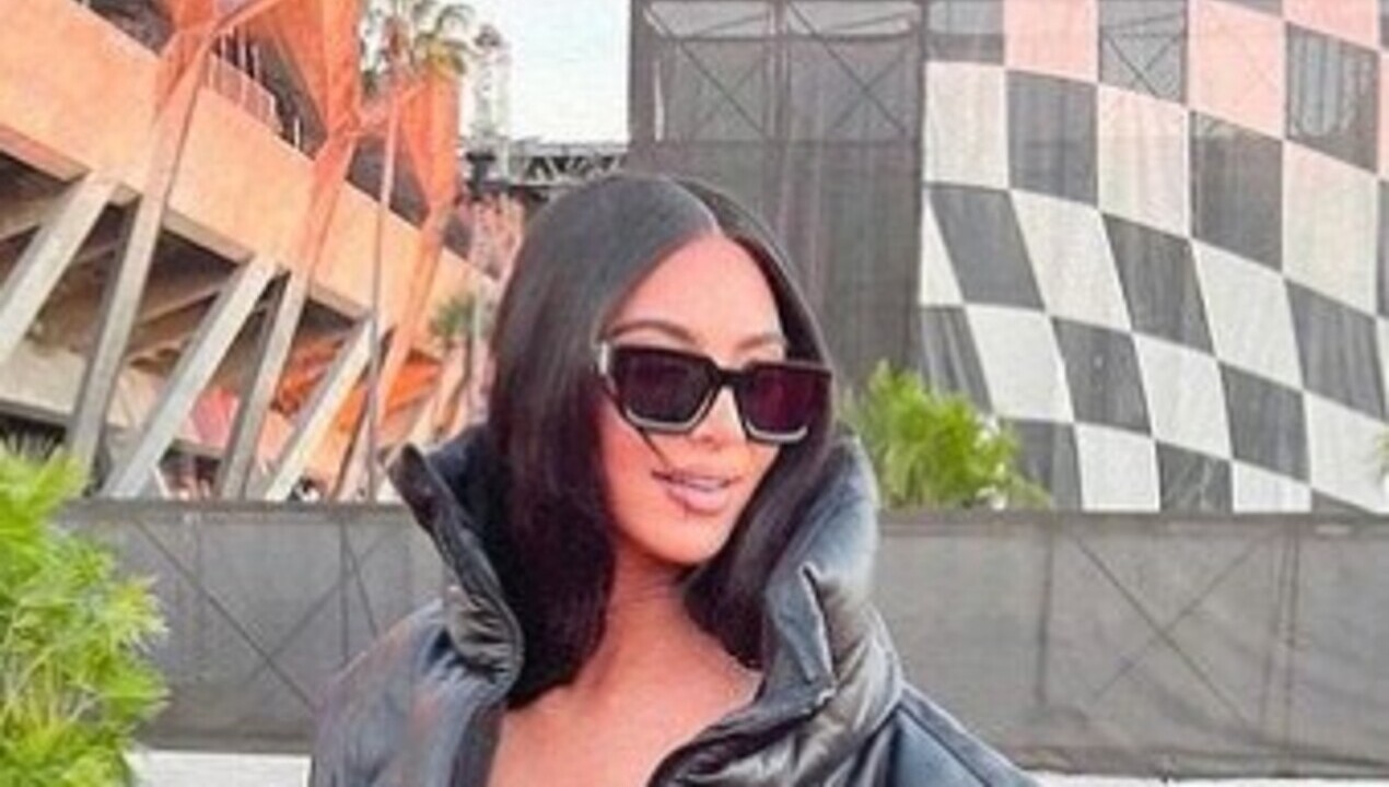 Kim Kardashian e Hillary Clinton se encontram em cafeteria em Los Angeles