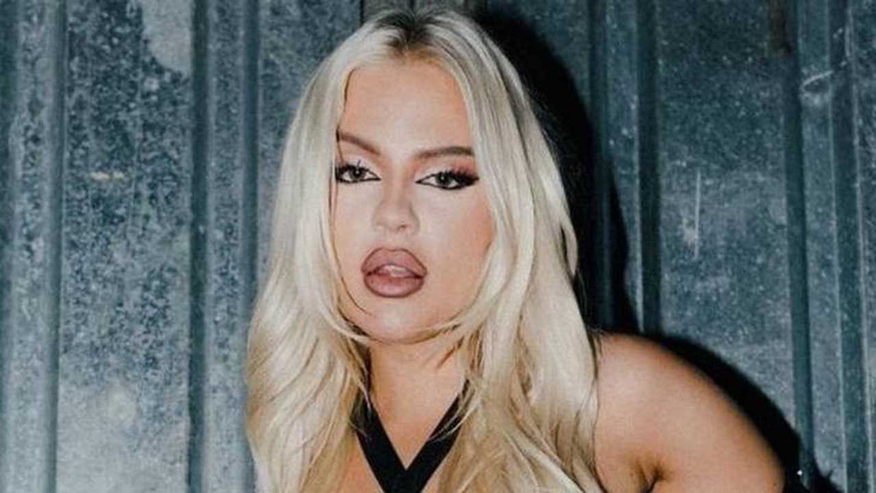 De fio dental, Luisa Sonza sensualiza em show e arranca suspiros no palco