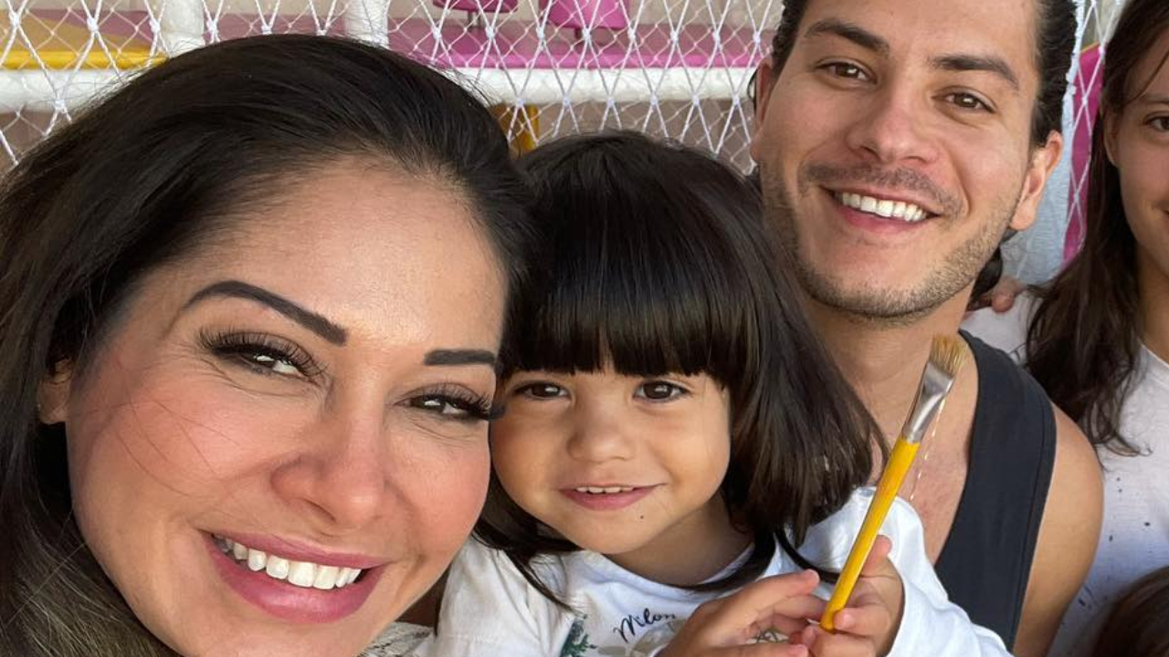 Maíra Cardi é interrompida por Sophia ao tentar gravar vídeo para Arthur Aguiar: ”Desisti”