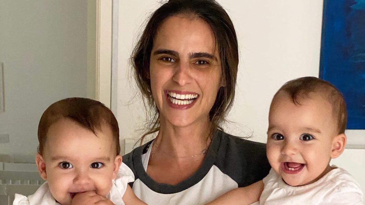 Marcella Fogaça celebra 10 meses das gêmeas com Joaquim Lopes e se derrete: ”Obrigada por terem me escolhido”