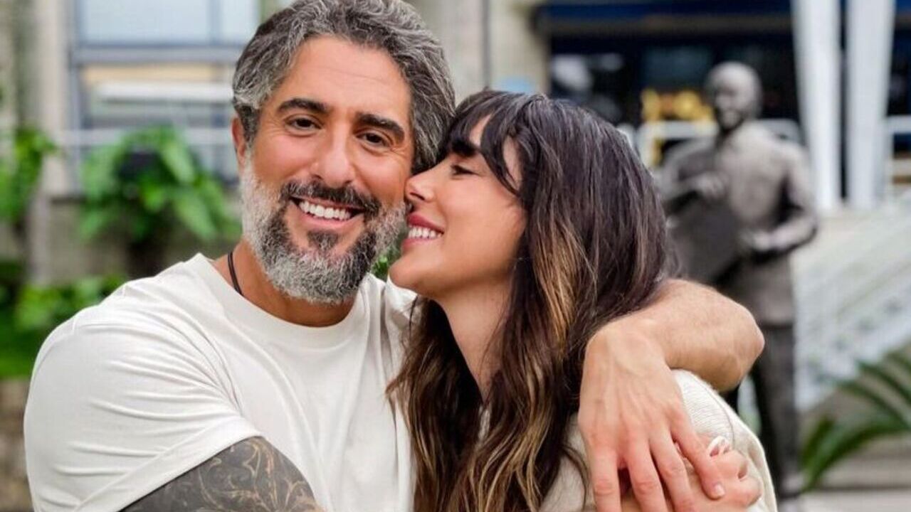 Ao fazer desabafo, Marcos Mion se declara à esposa: ”Obrigado por ter acreditado em mim”