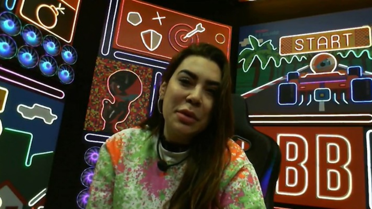 BBB22: Naiara Azevedo pede perdão após tentar desistir do reality: ”Buscando me encontrar”