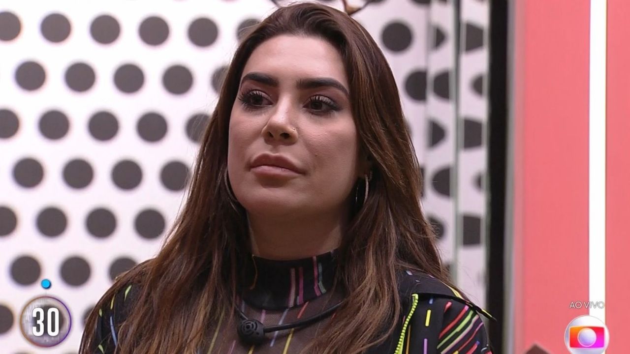 BBB22: Naiara Azevedo ameaça sair do programa e faz discurso de despedida