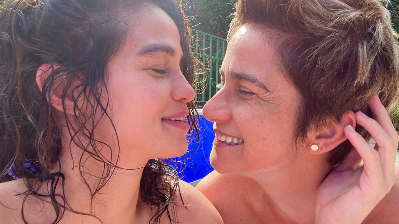 Nanda Costa comemora 8 anos do primeiro beijo com Lan Lanh: ”Ao infinito e além”