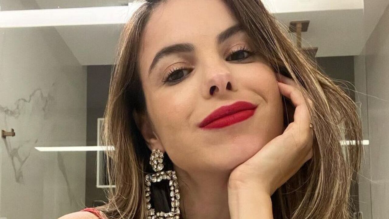Sthefany Brito posta registros encantadores ao lado do filho e se derrete: ”Amor de todas as vidas”