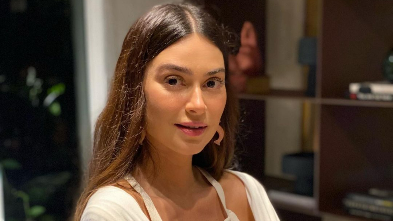Thaila Ayala posta clique fofo do filho, Francisco e brinca: ”Já dominei o feed da mamãe!”