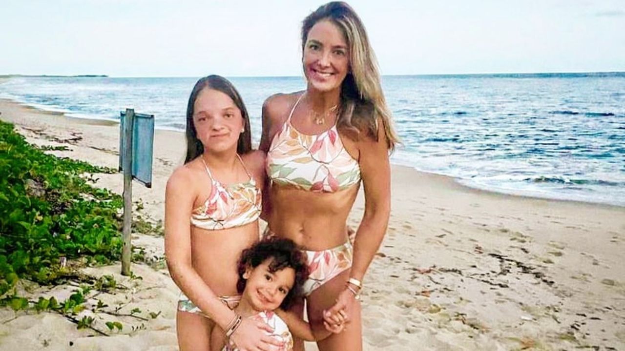 Na praia, Ticiane Pinheiro abre álbum de fotos da viagem: “Férias”