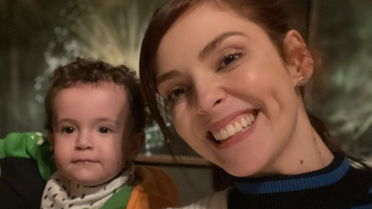 Titi Müller posta clique fofo durante o banho do filho e se derrete: ”Minha sopa favorita”