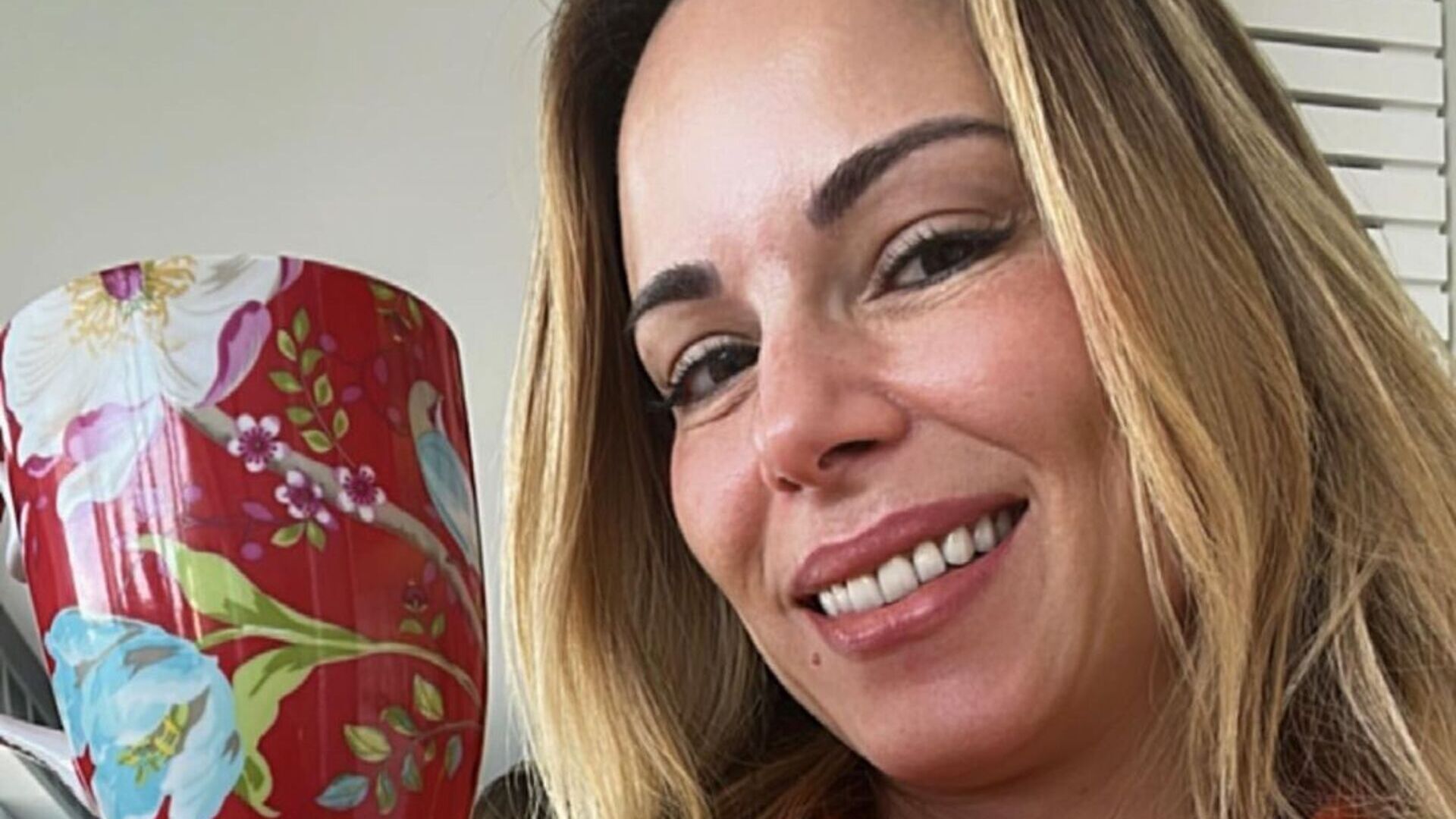 Ana Furtado surpreende ao surgir de cabelão: ”Muito linda”