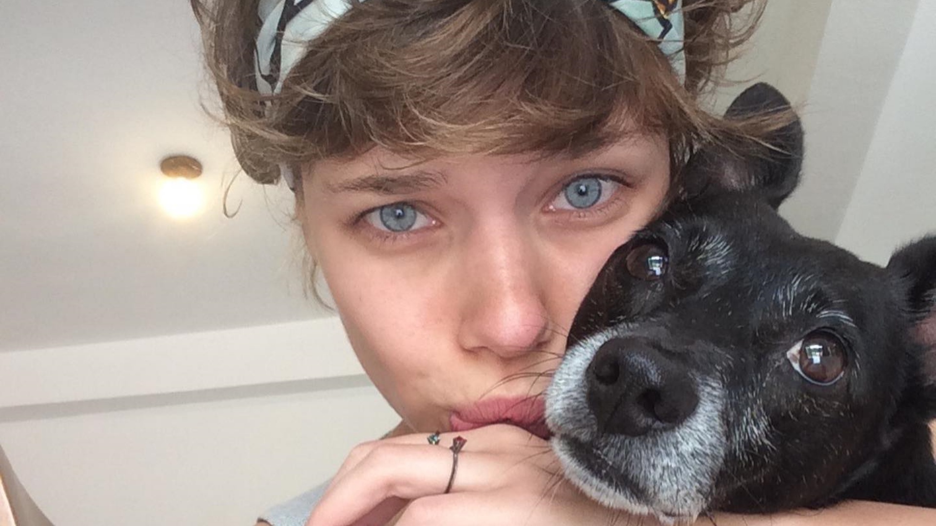 Bruna Linzmeyer se despede da cachorrinha de estimação: “Deu muito amor”