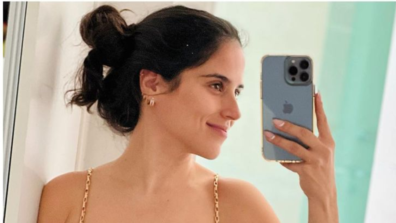 Camilla Camargo publica clique raro de biquíni e dispara: ”Me aceitando e me amando”