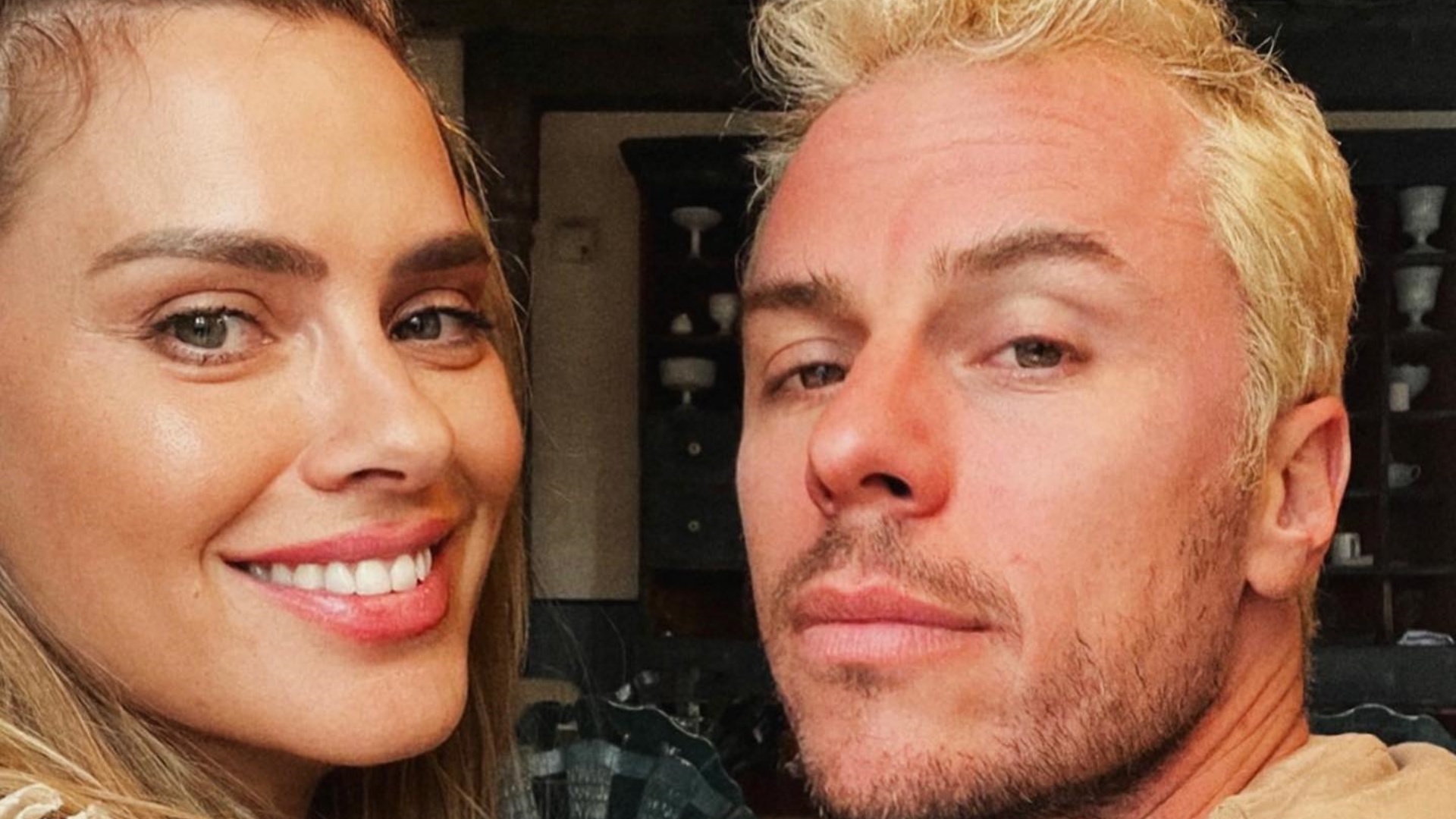 Carolina Dieckmann mostra momento romântico com o marido, Tiago Worcman: “Amor”