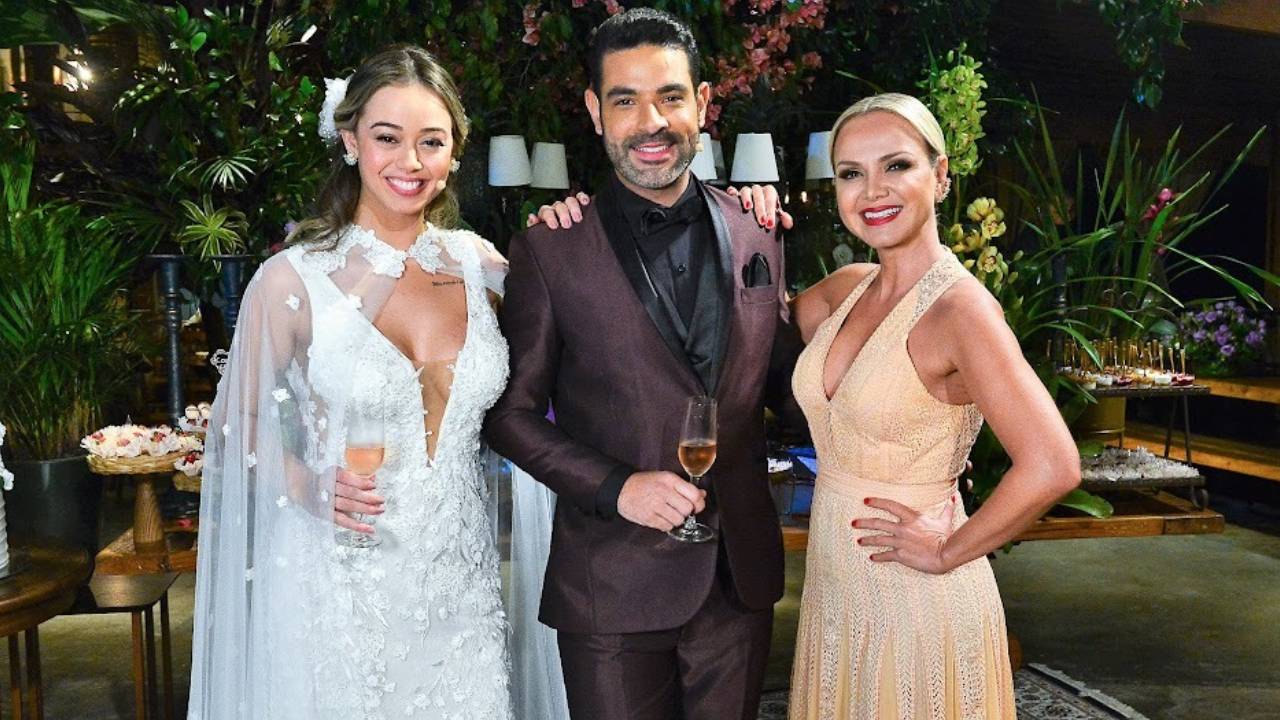 Jornalistas do SBT se casam em cerimônia surpresa no próximo programa da Eliana