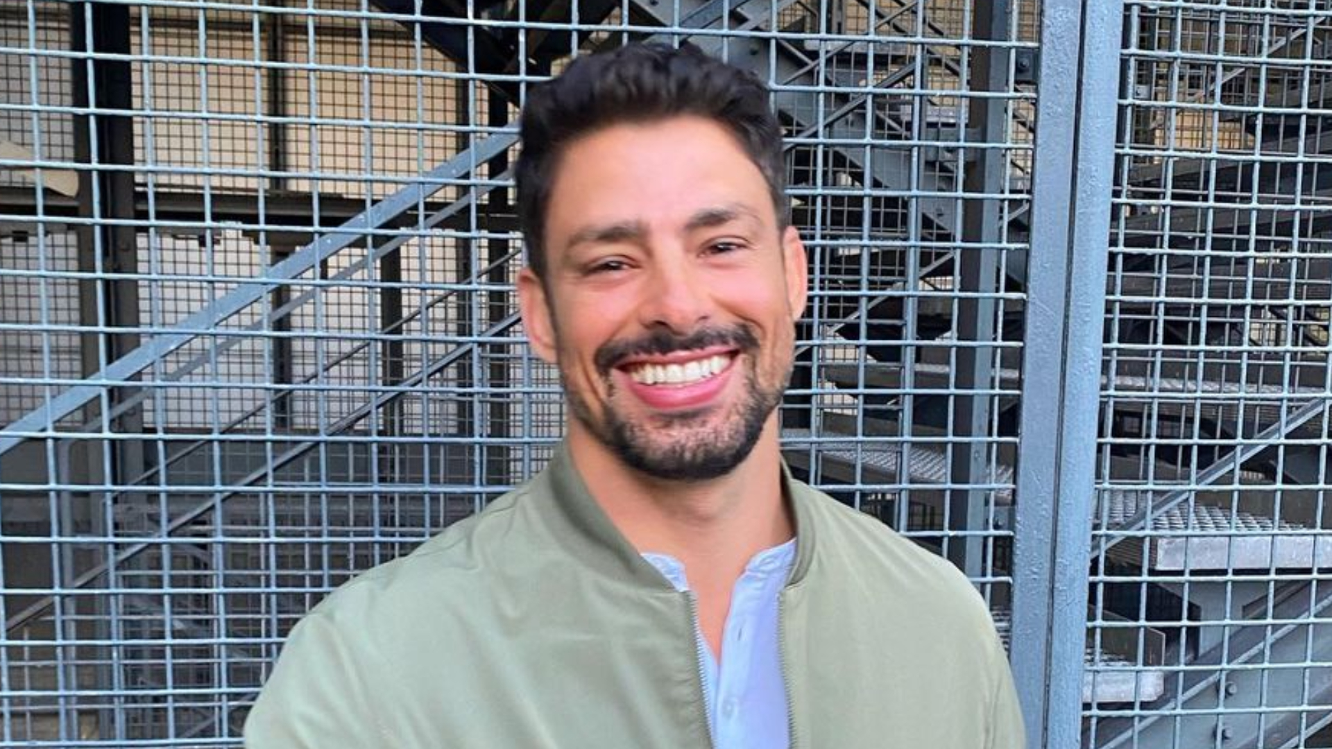 Filha de Cauã Reymond é fotografada pelo pai e beleza impressiona a web: ”Como está linda”