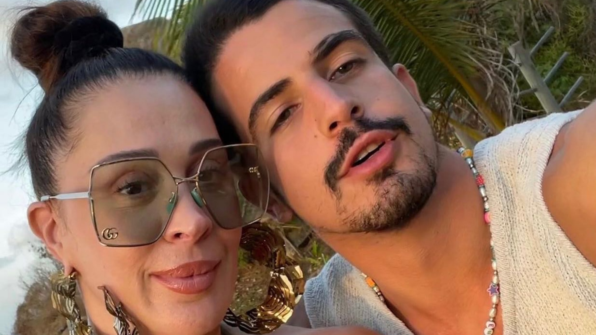 Claudia Raia chama atenção da web ao malhar ao lado do filho: “Postura de milhões”