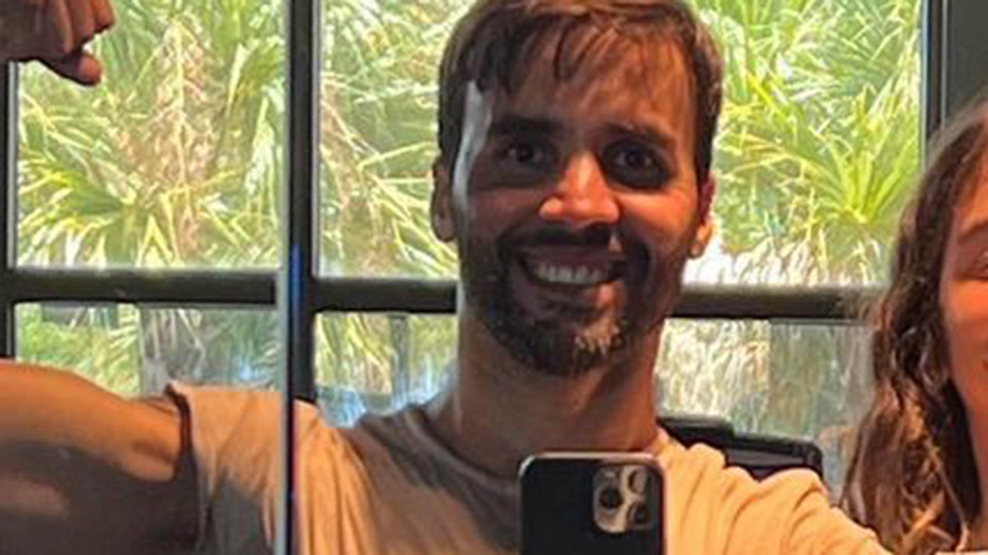 Daniel Cady publica foto com o filho, Marcelo, na academia e impressiona: ”Como ele cresceu”