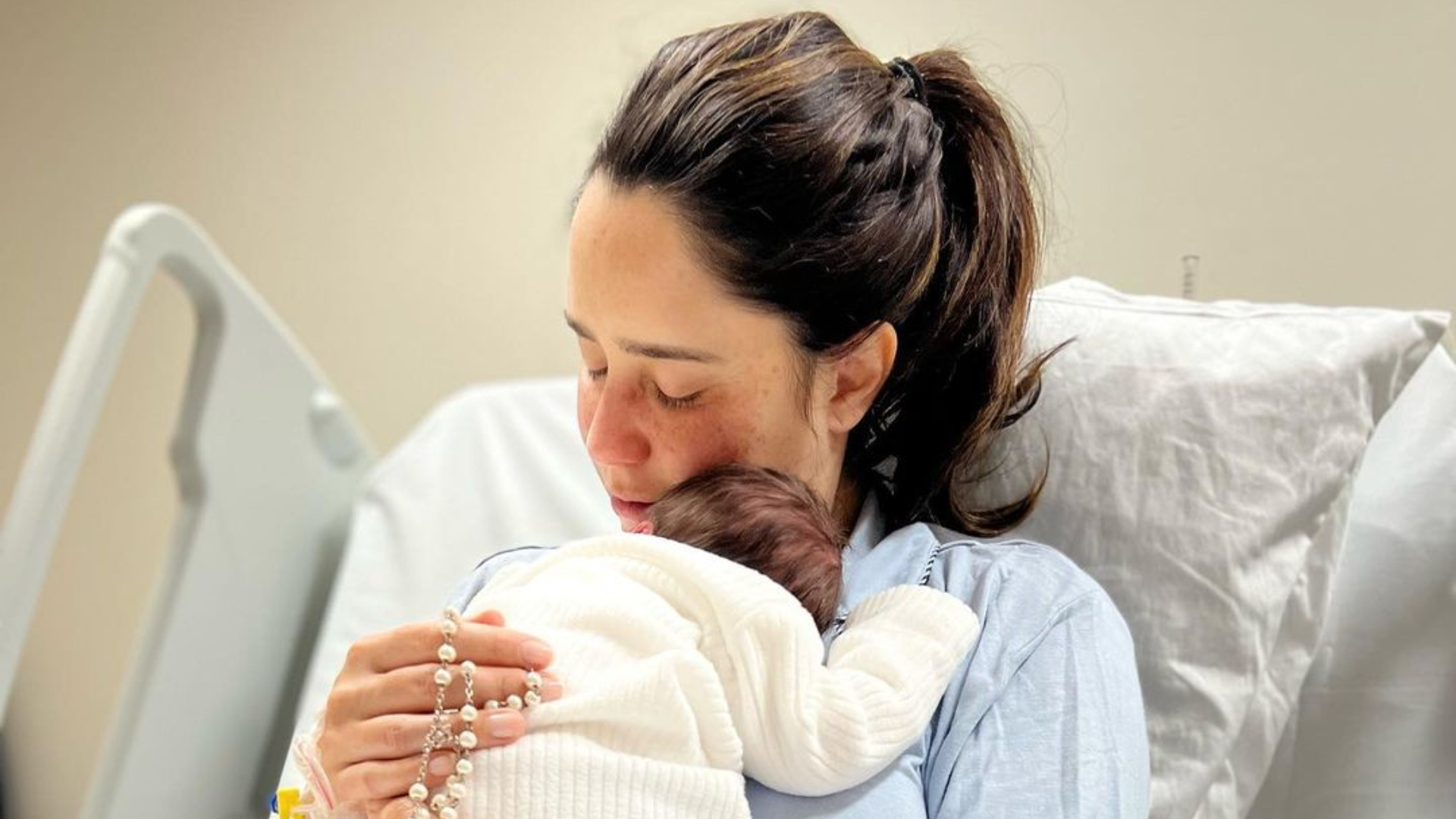 Fernanda Vasconcellos mostra passeios com filho de quase 1 mês