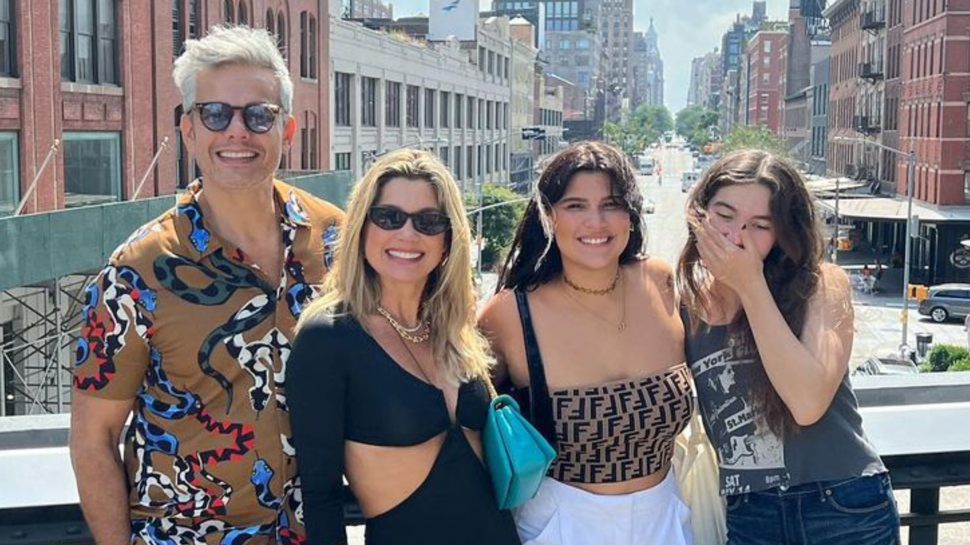 Flávia Alessandra mostra detalhes da viagem para Nova York com a família