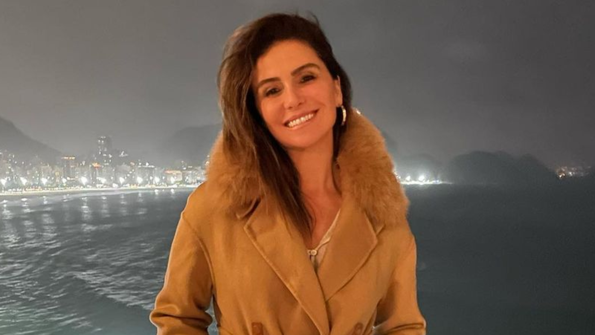 Giovanna Antonelli curte dia em parque de diversão em Orlando com os três filhos
