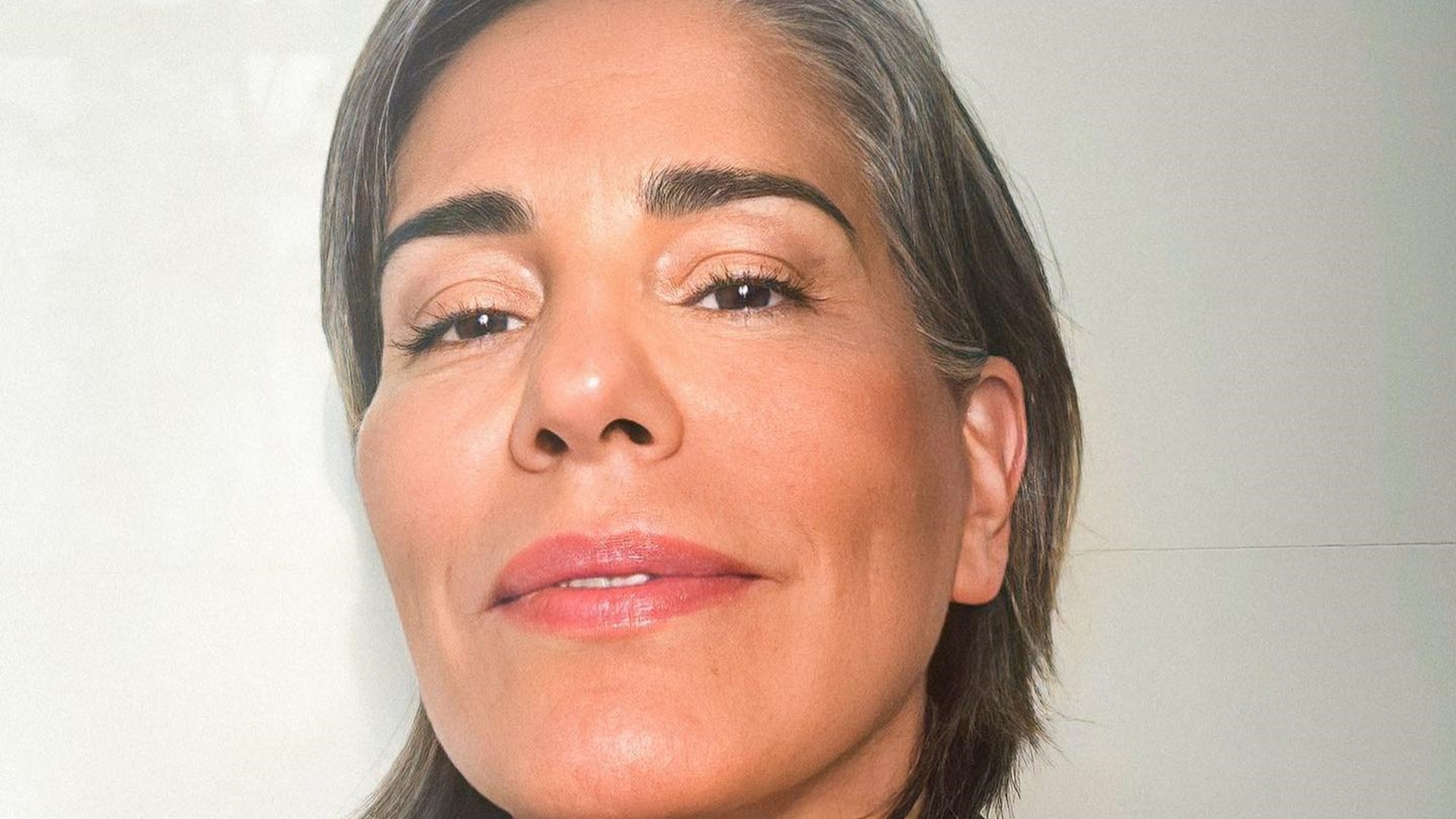 Nas Bahamas, Gloria Pires exibe beleza ao postar cliques de biquíni: “Sereiando”