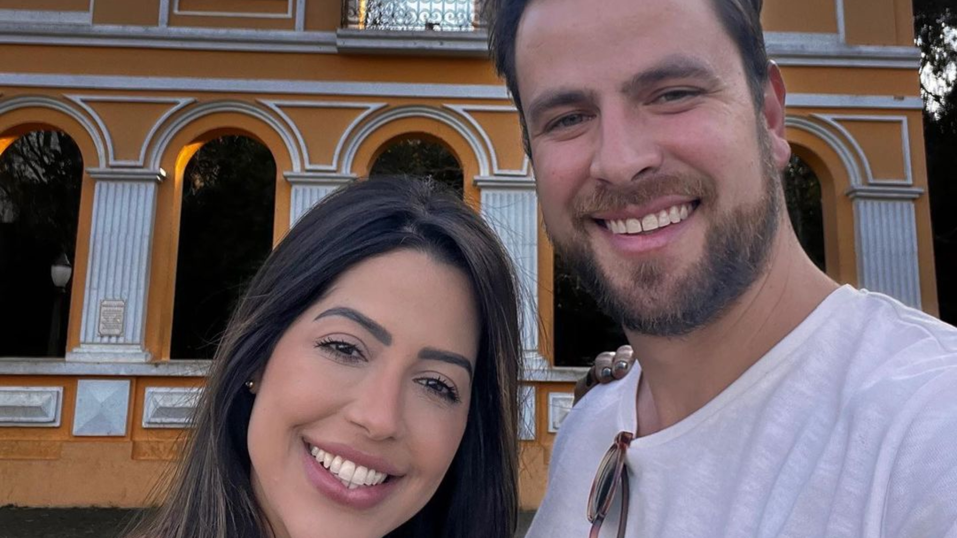 Gustavo leva Laís Caldas para conhecer Curitiba: ”Mostrando a cidade mais linda para a mulher mais linda”