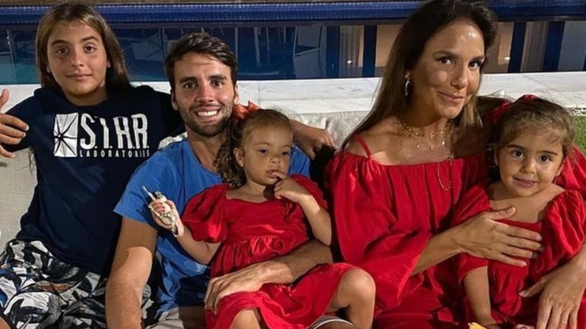 Ivete Sangalo presta homenagem para sua família: ”Uma mamãe feliz tem poder”