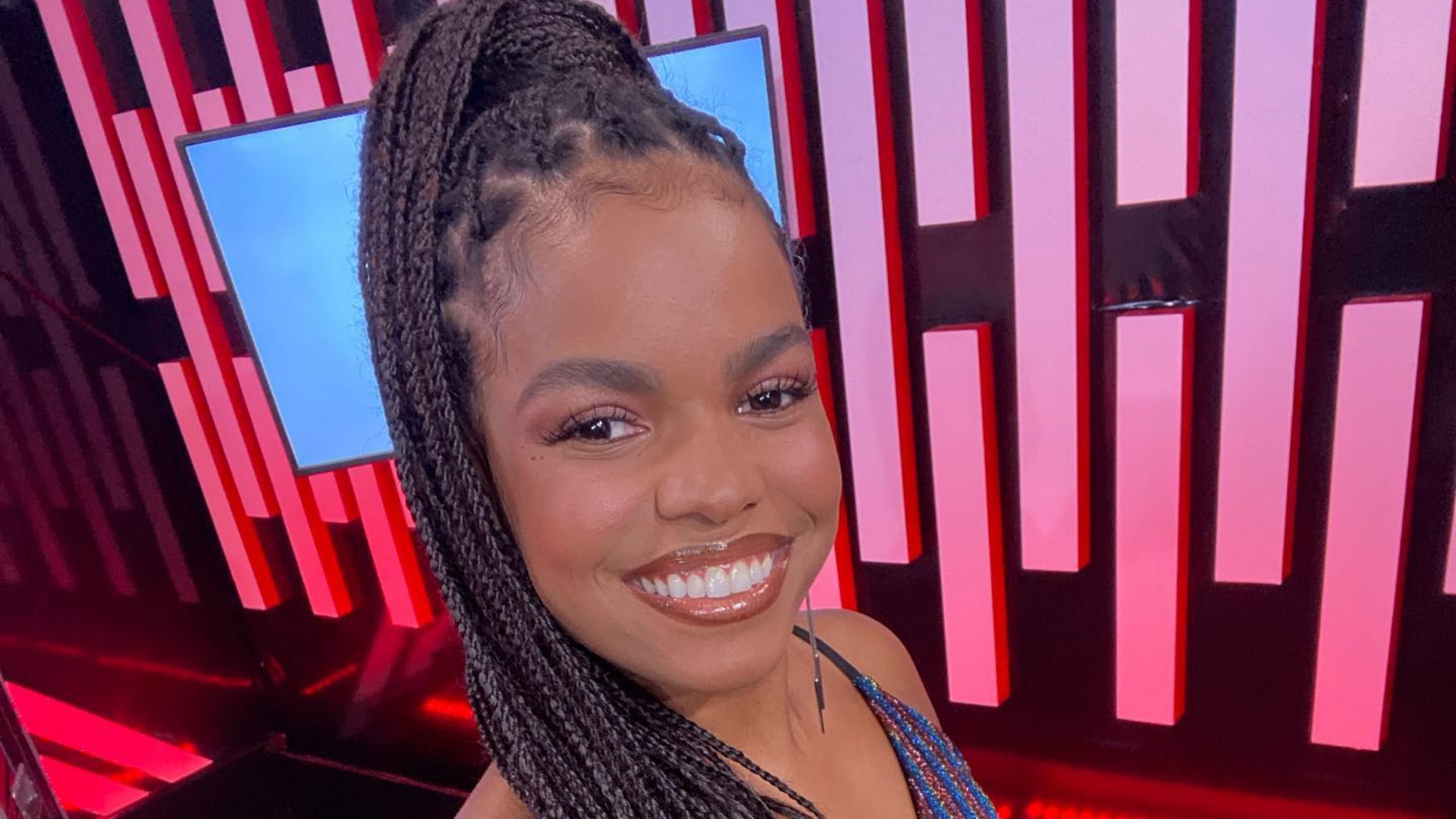 Jeniffer Nascimento se derrete pela sobrinha recém-nascida: “Um lindo motivo pra sorrir”