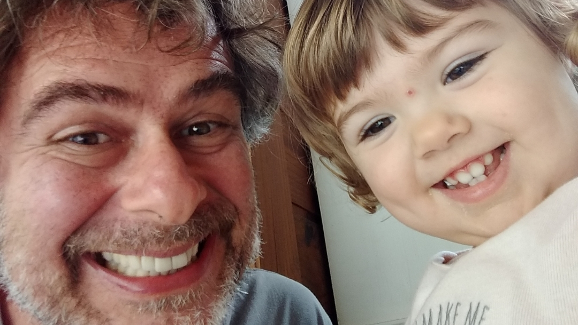 João Vitti relembra vídeo de Clara Maria fazendo pão e encanta os seguidores
