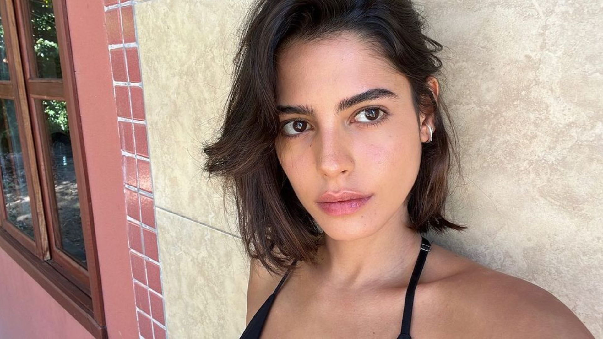 Julia Dalavia, a Guta de Pantanal, posa em foto na natureza: “Sempre maravilhosa”