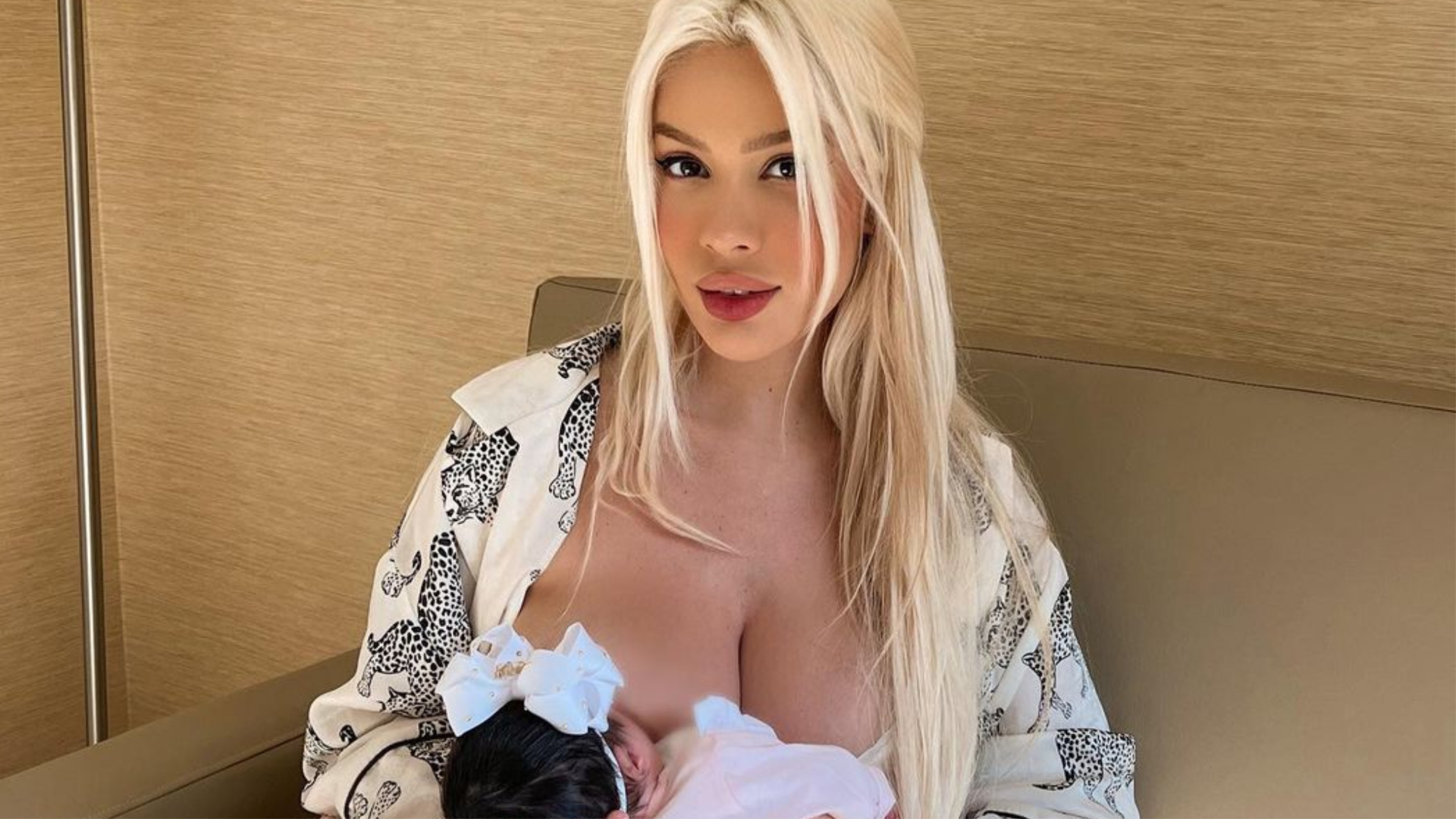 Karoline Lima surpreende ao mostrar corpo 7 dias após parto da primeira filha: ”Estava grávida mesmo!?”