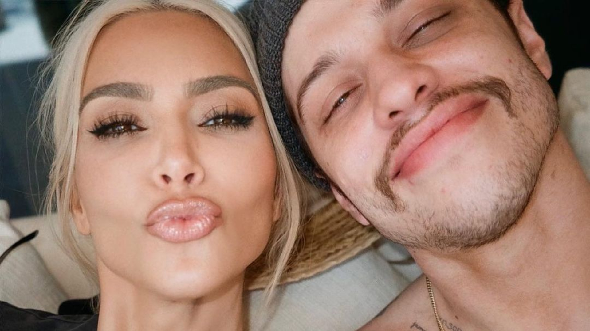Kim Kardashian compartilha cliques românticos com o namorado, Pete Davidson