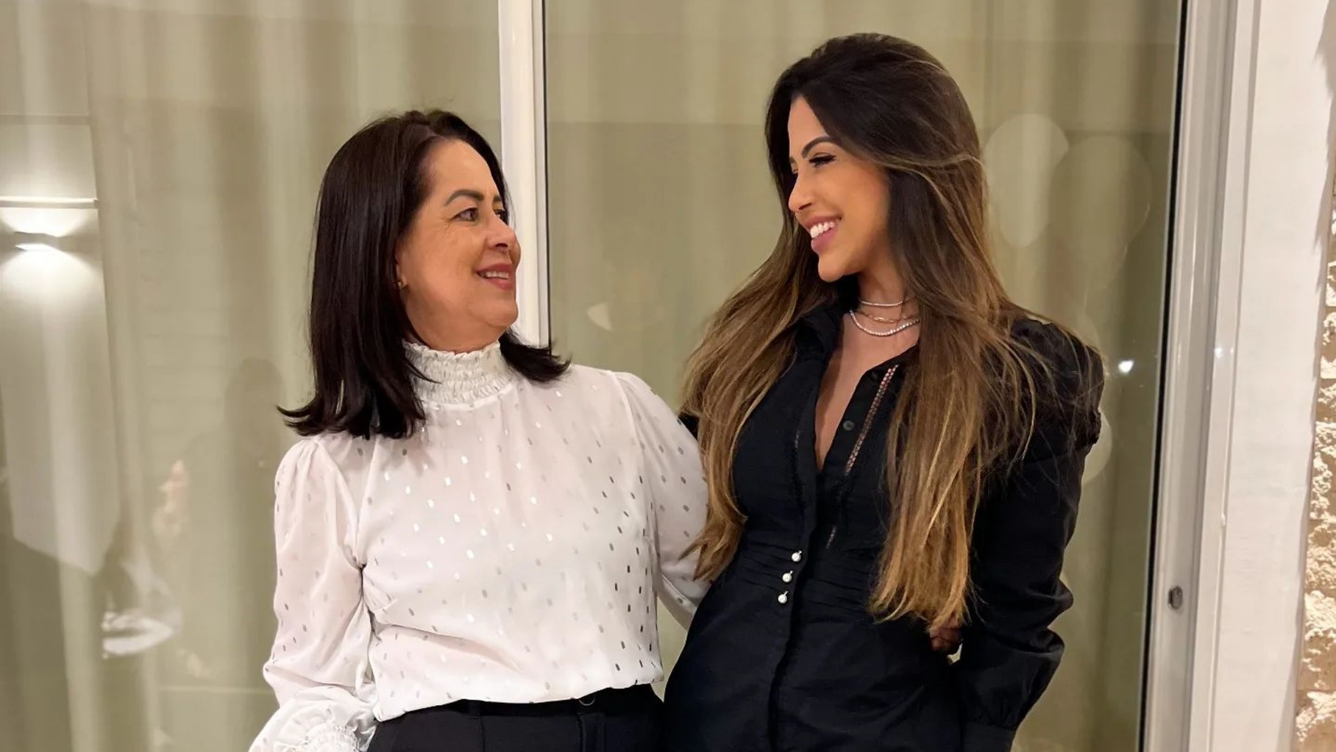 Ex-BBB Laís Caldas presta bela homenagem no aniversário da mãe: “Grata por você existir”