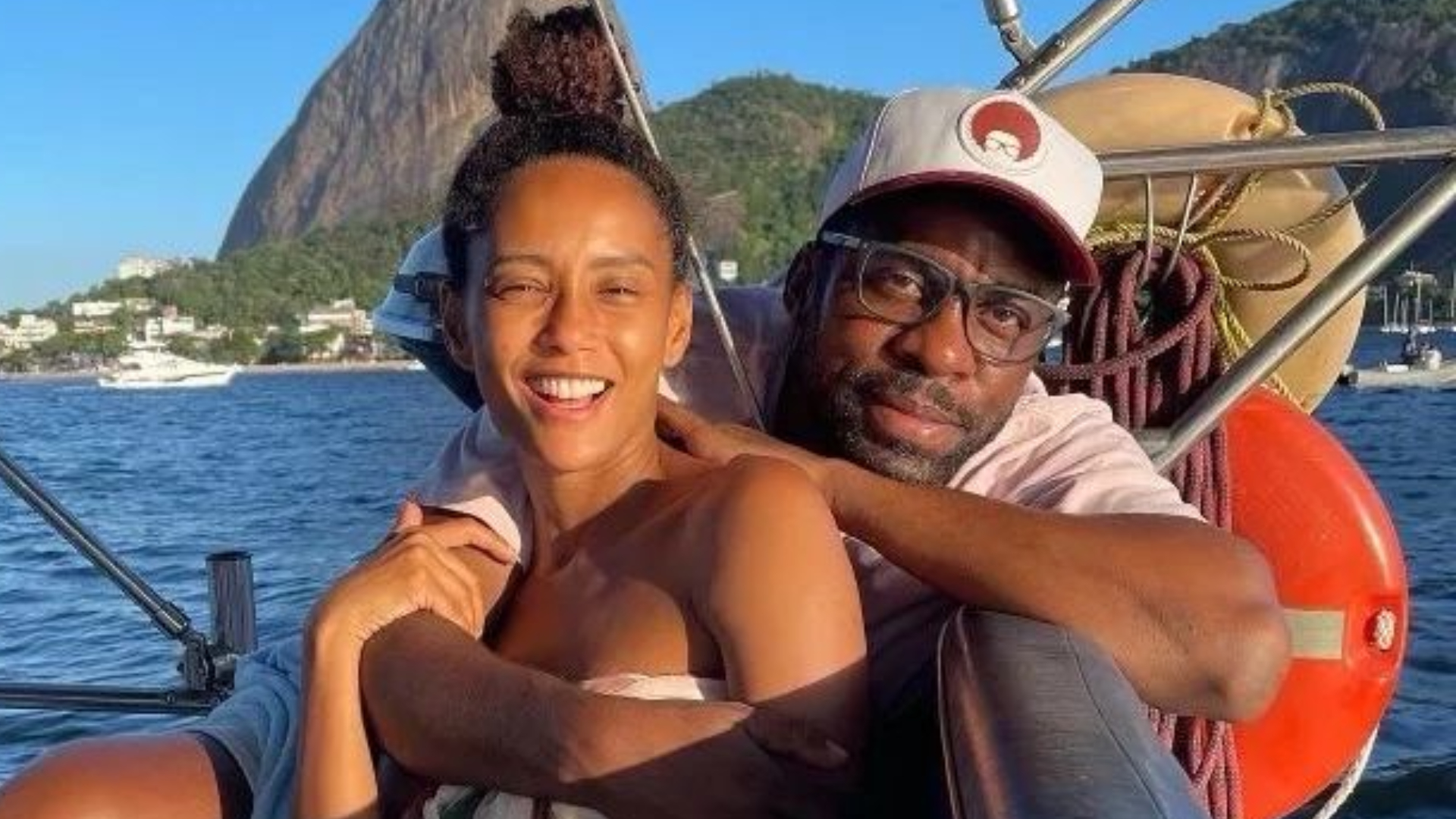 Em momento íntimo, Taís Araújo surge tirando as tranças de Lázaro Ramos: ”Amor e cuidado”
