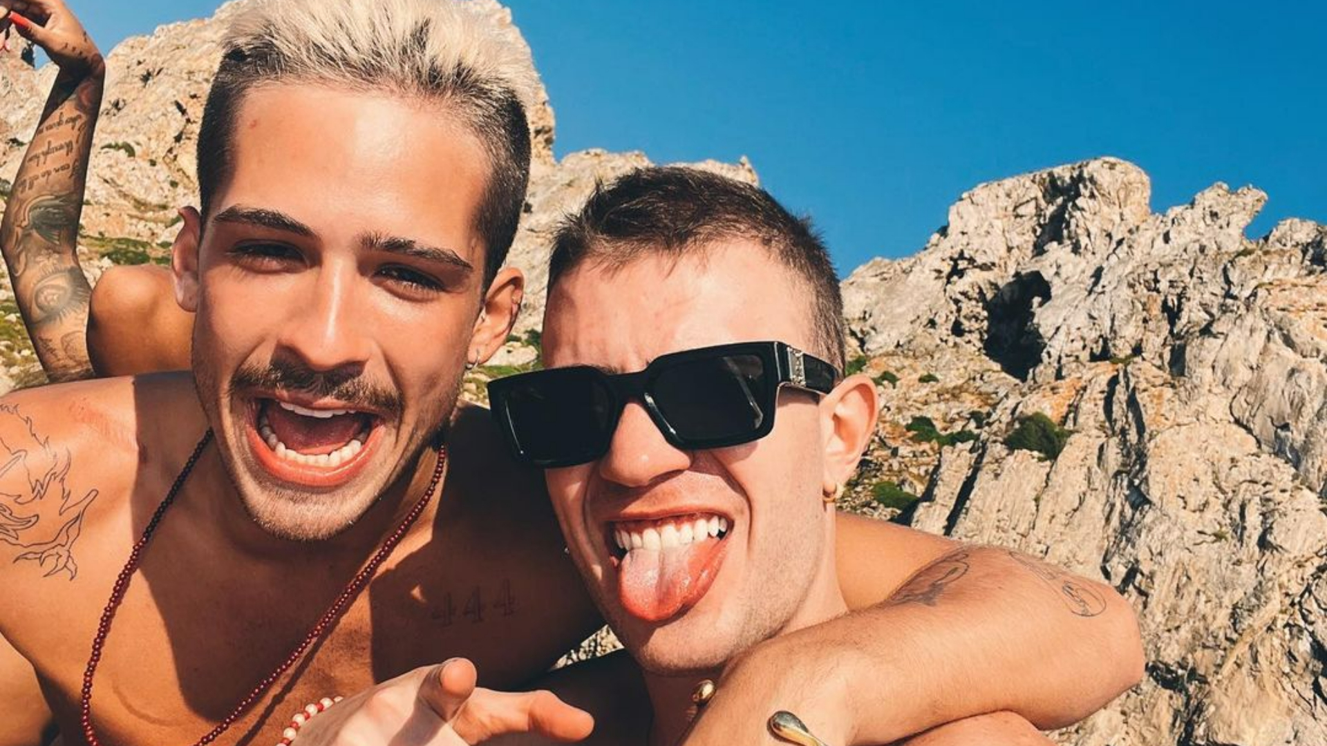 Em Ibiza, Leo Picon posa ao lado de João Guilherme e brinca: ”De férias com o ex: cunhado”