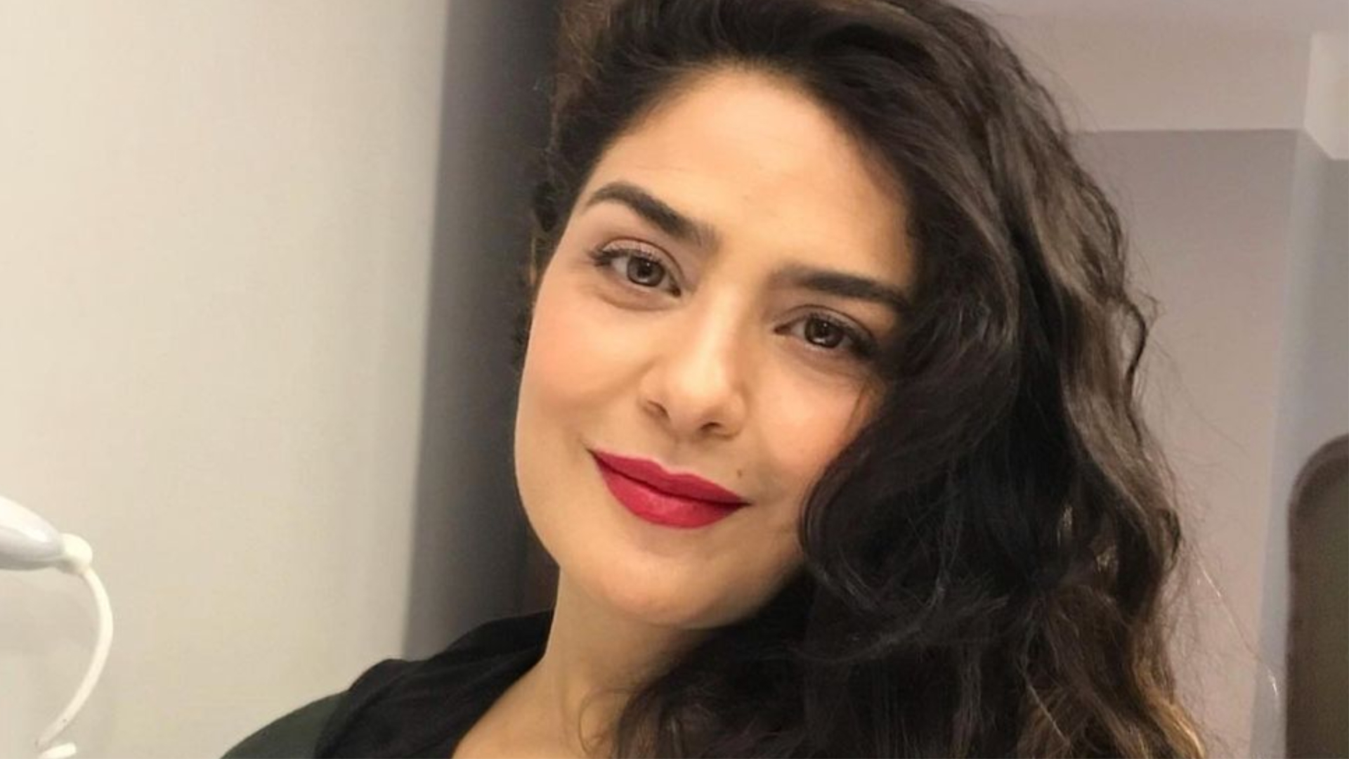 Leticia Sabatella se emociona com filtro que deixa com aparência idosa